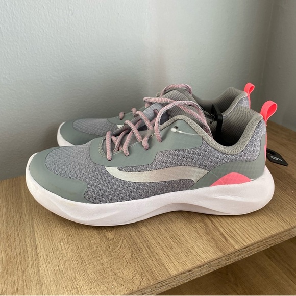 Athletic Works Gray Woman’s Jogger Sneaker - Picture 1 of 9